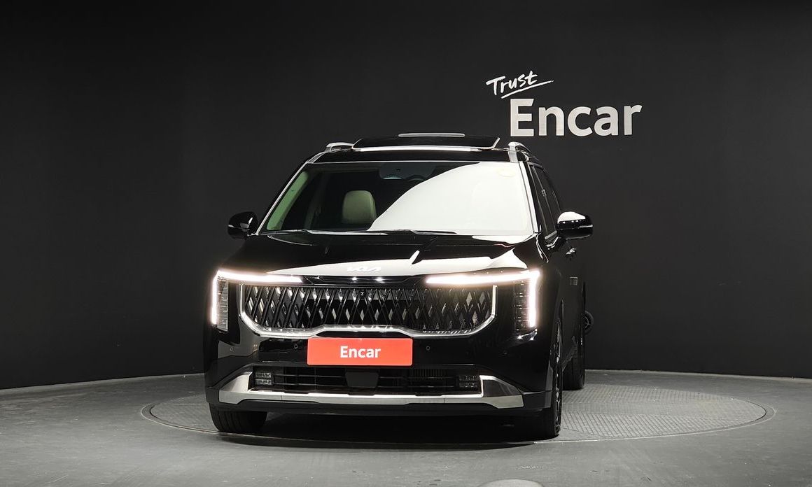 Kia Carnival 9-Seater Signature, 2024