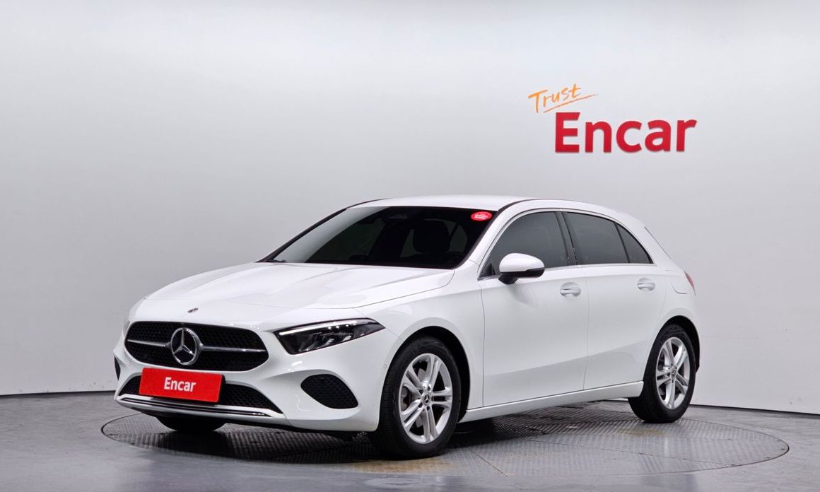 Mercedes-Benz A-Class A220 Hatchback, 2025