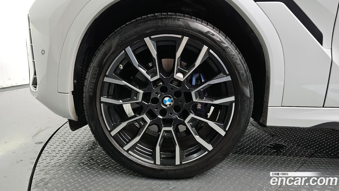 BMW X6 xDrive40i M Sport, 2024