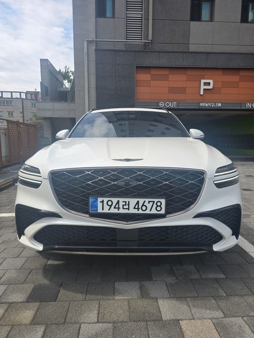 Genesis GV70 2.5T Gasoline AWD, 2025