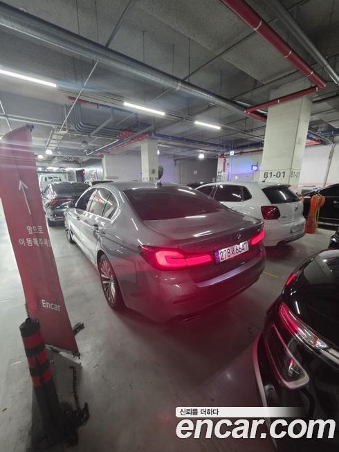 BMW 5-Series 523d xDrive Luxury, 2023