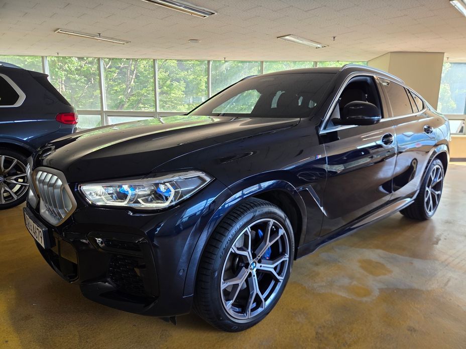 BMW X6 xDrive40i M Sport, 2023