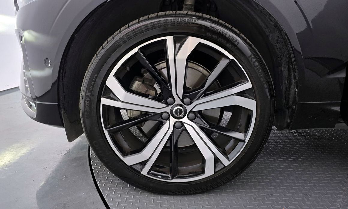 Volvo XC60 B6 R-Design, 2022