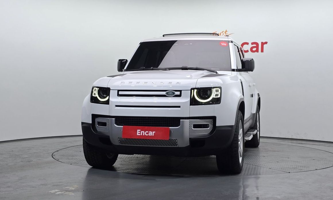 Land Rover Defender 110 D250 SE, 2022