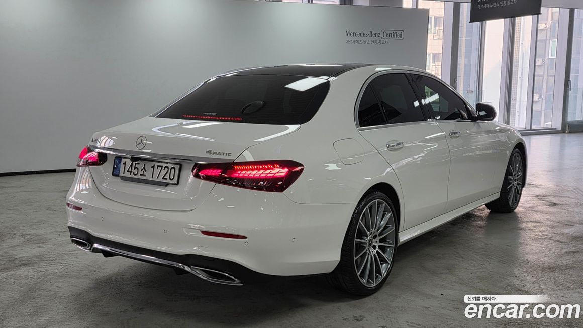 Mercedes-Benz E-Class E350 4MATIC AMG Line, 2022