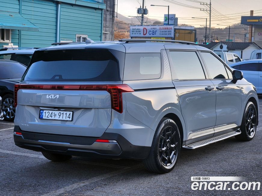 Kia Carnival 9-Seater Gravity, 2024