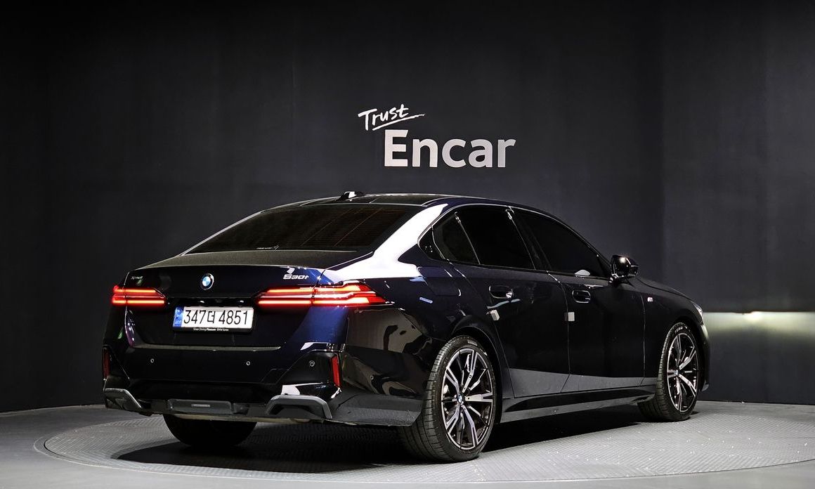 BMW 5-Series 530i xDrive M Sport, 2024