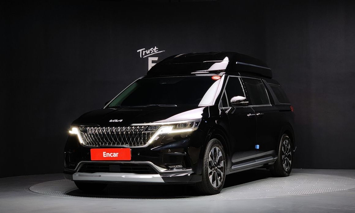 Kia Carnival 9-Seater Hi-Limousine, 2022