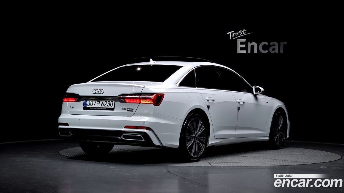 Audi A6 45 TFSI Quattro Premium, 2023