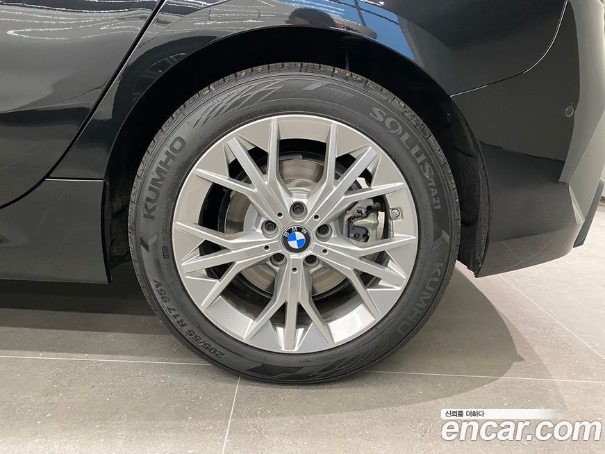 BMW 1-Series 120, 2025