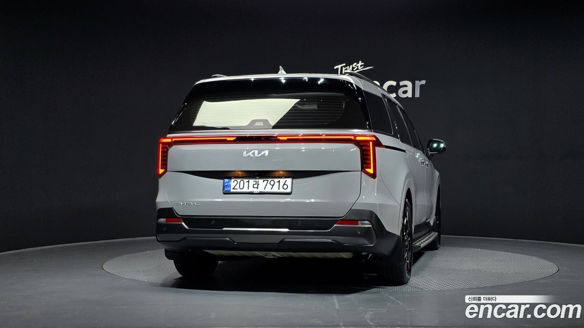 Kia Carnival 9-Seater Gravity, 2025
