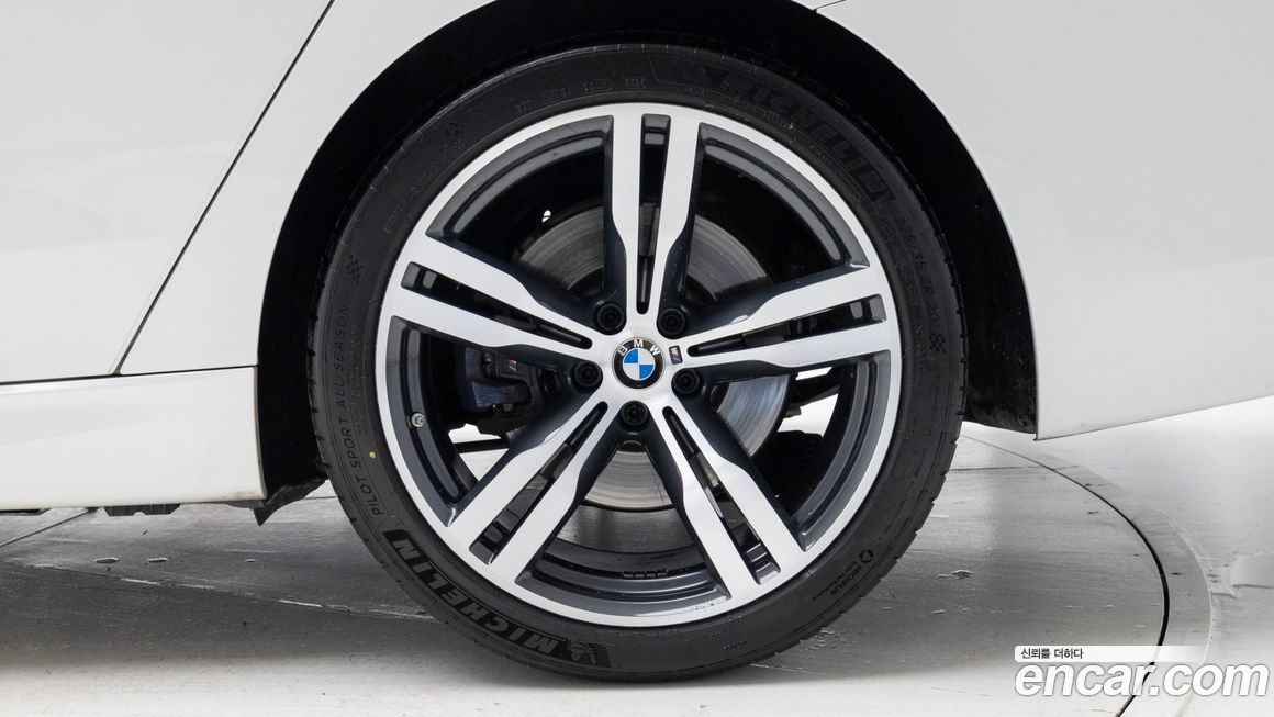 BMW Gran Turismo 640i xDrive M Sport, 2021