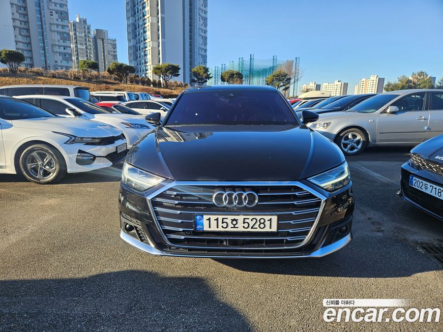 Audi A8 55 TFSI Quattro LWB, 2021
