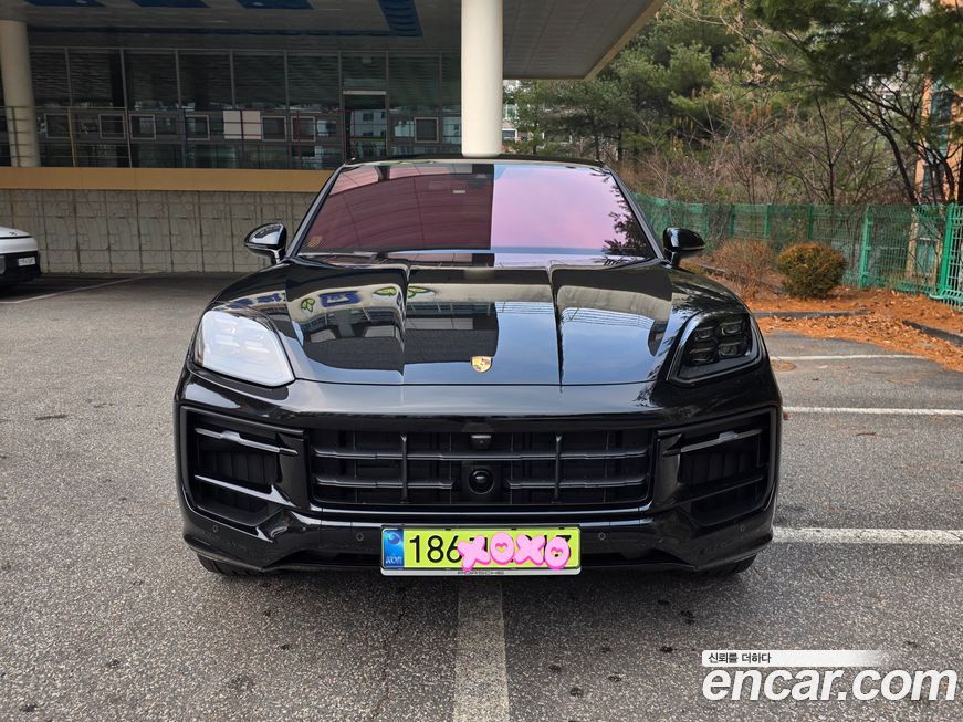 Porsche Cayenne 4.0 GTS Coupe, 2025