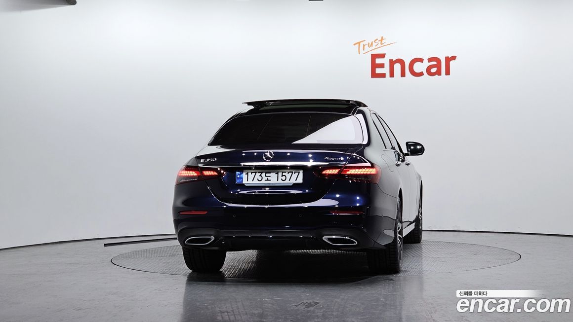 Mercedes-Benz E-Class E350 4MATIC AMG Line, 2023