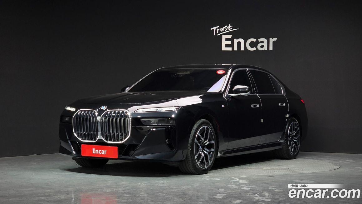 BMW 7-Series 740i xDrive M Sport, 2025