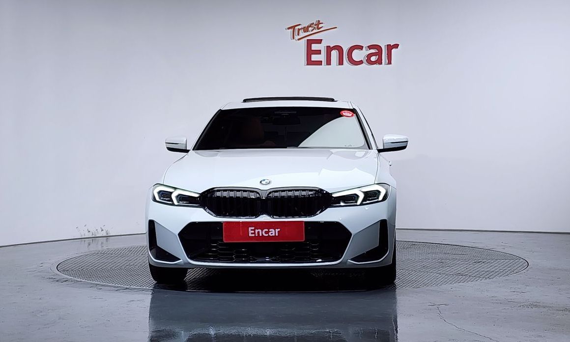 BMW 3-Series 320i M Sport, 2024