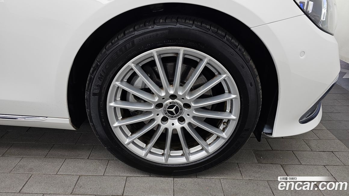 Mercedes-Benz E-Class E250 Exclusive, 2023