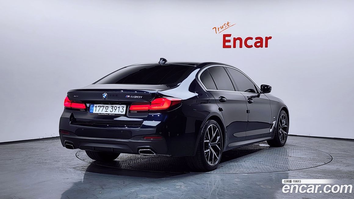 BMW 5-Series 530i xDrive M Sport Package, 2022