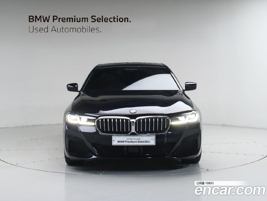 BMW 5-Series 530i xDrive M Sport Package, 2023