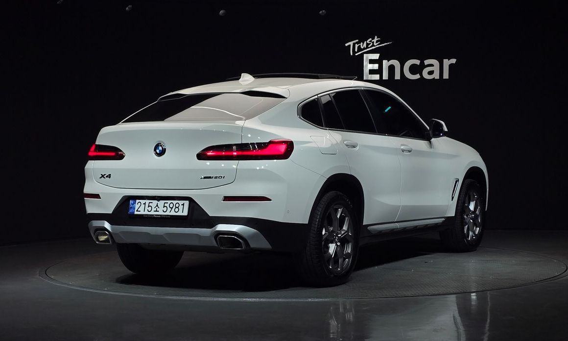 BMW X4 xDrive20i xLine, 2024