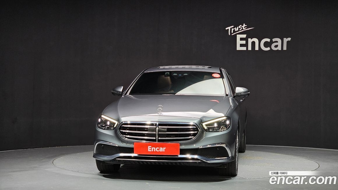 Mercedes-Benz E-Class E350 4MATIC Exclusive, 2023