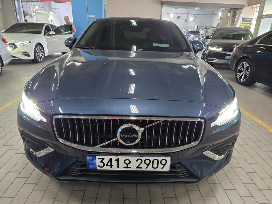 Volvo S60 B5 Ultimate Bright, 2024