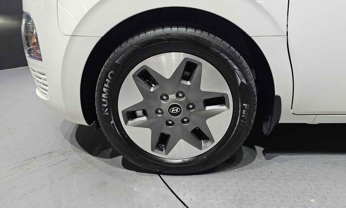Hyundai Staria Tourer 9-Seater, 2024