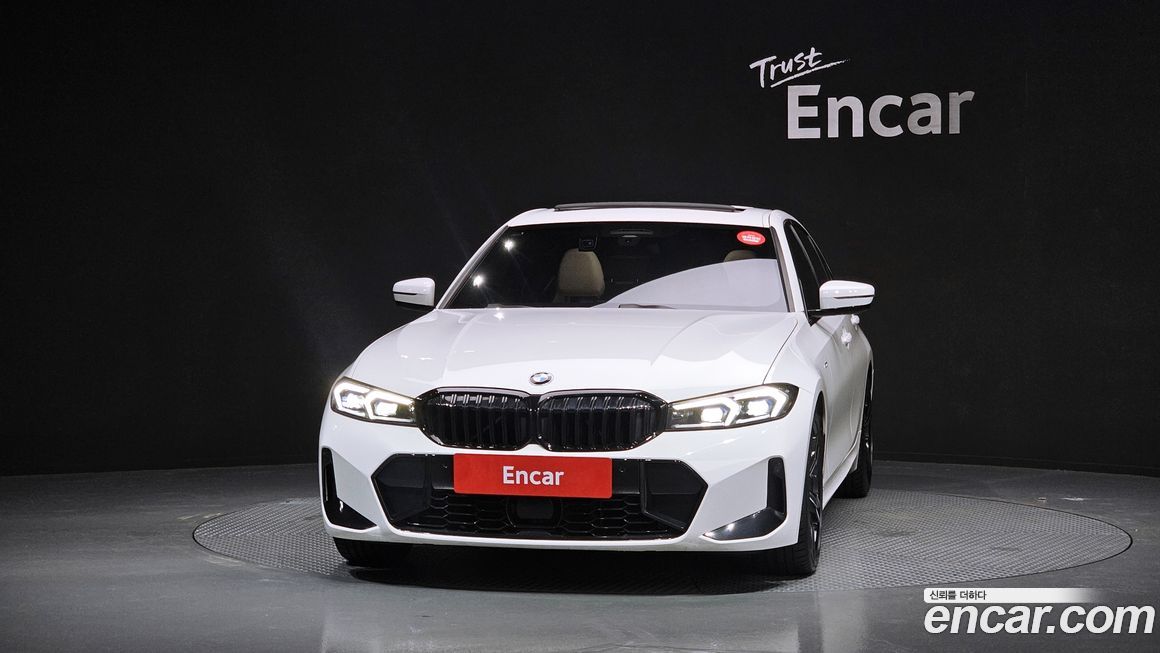 BMW 3-Series 320i M Sport, 2023