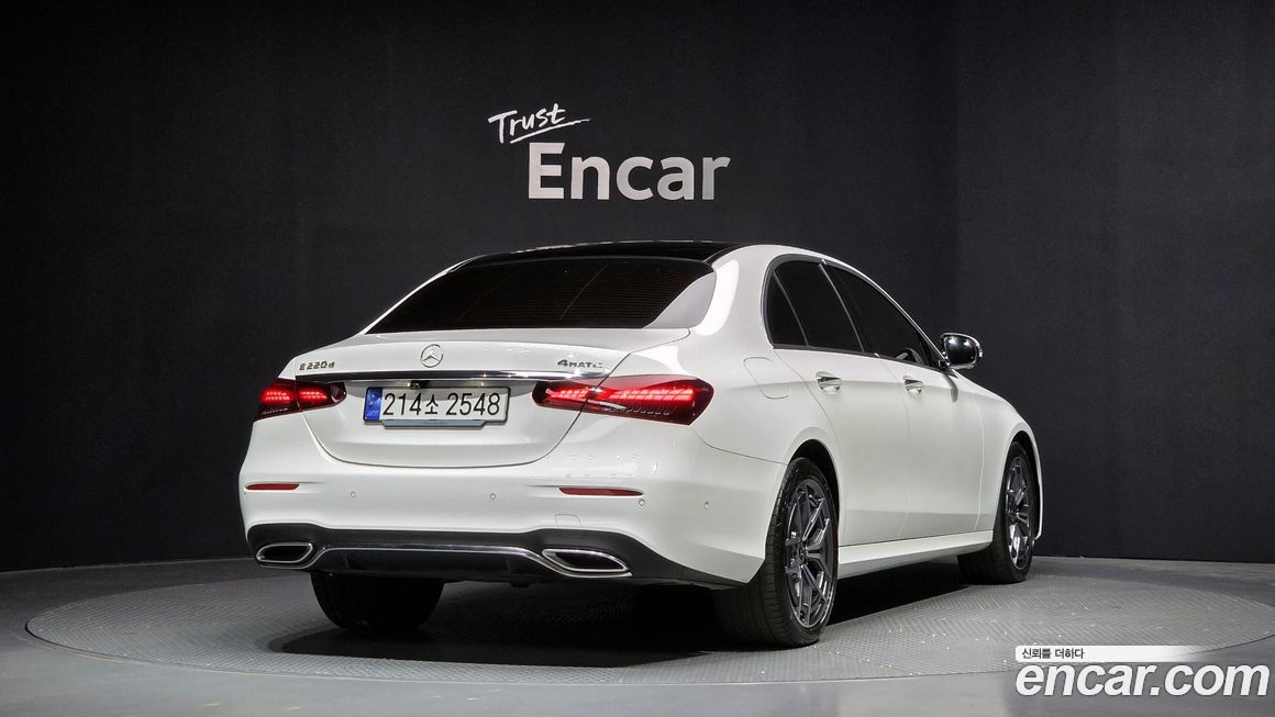 Mercedes-Benz E-Class E220d 4MATIC AMG Line, 2023