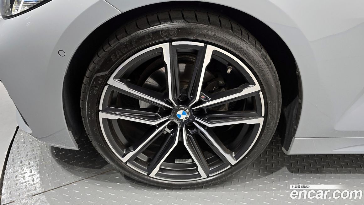 BMW 4-Series 420i M Sport Convertible, 2024