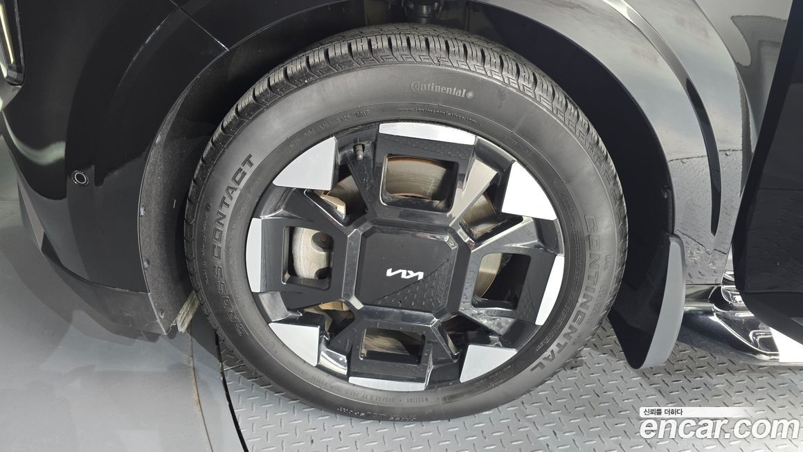 Kia Carnival 7-Seater Signature, 2024