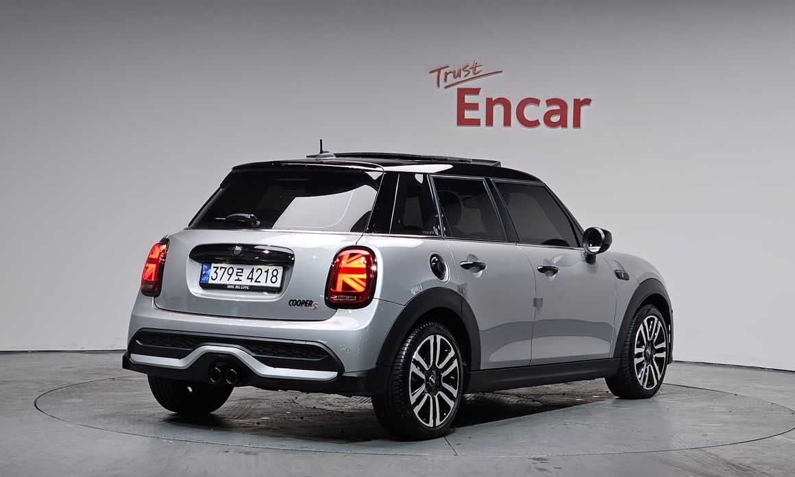 Mini Cooper 5Door Classic, 2024
