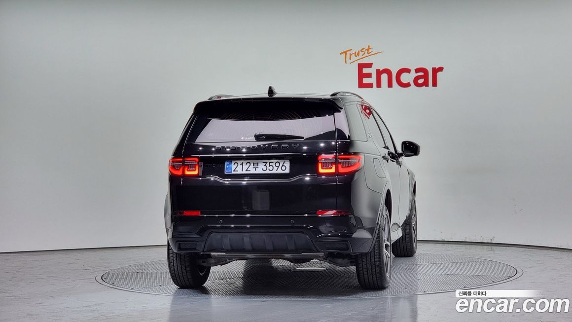 Land Rover Discovery Sport P250 Dynamic SE, 2024