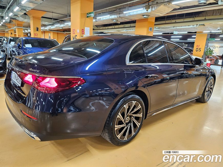Mercedes-Benz E-Class E300 4MATIC Exclusive, 2024