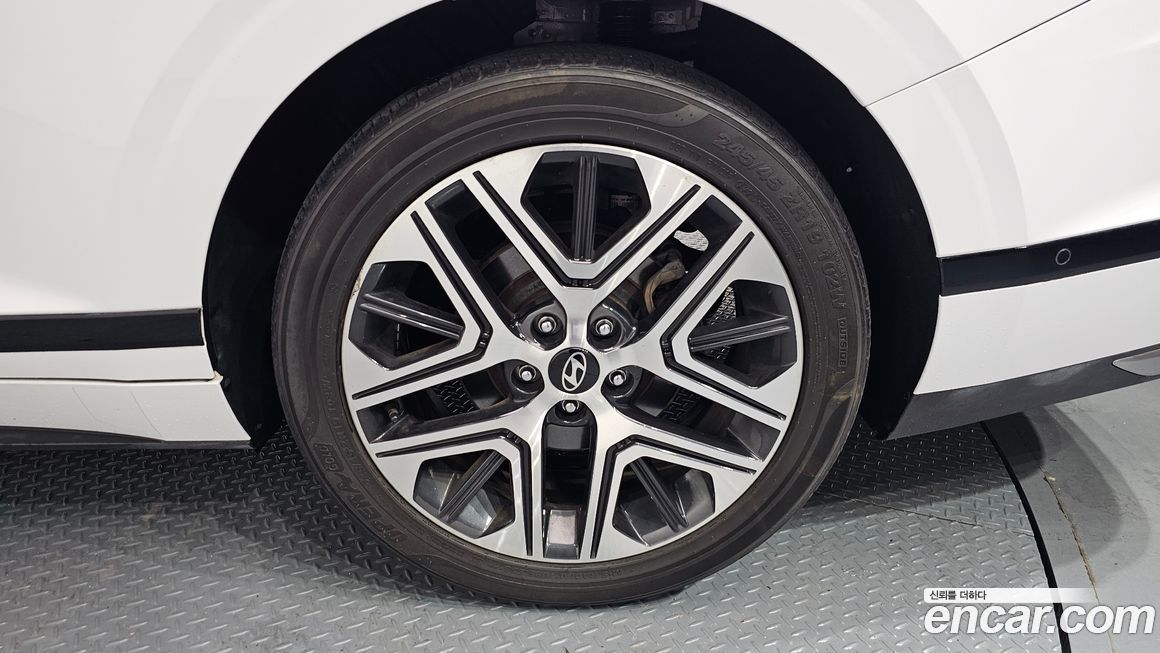 Hyundai Grandeur 2,5 Gasoline 2WD, 2023