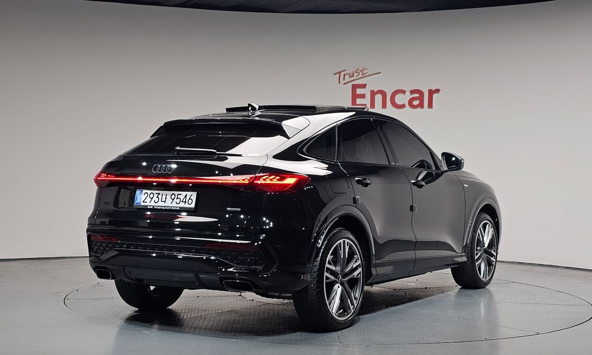 Audi Q5 45 TFSI Quattro S Line Black Edition Sport Back, 2025