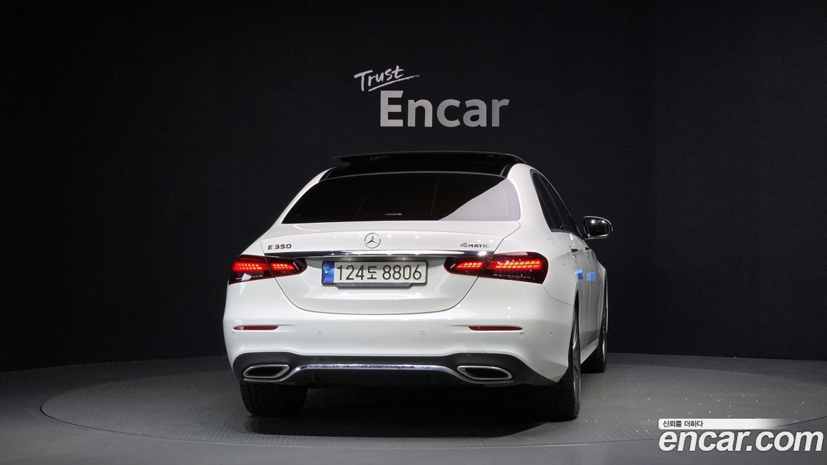 Mercedes-Benz E-Class E350 4MATIC AMG Line, 2022