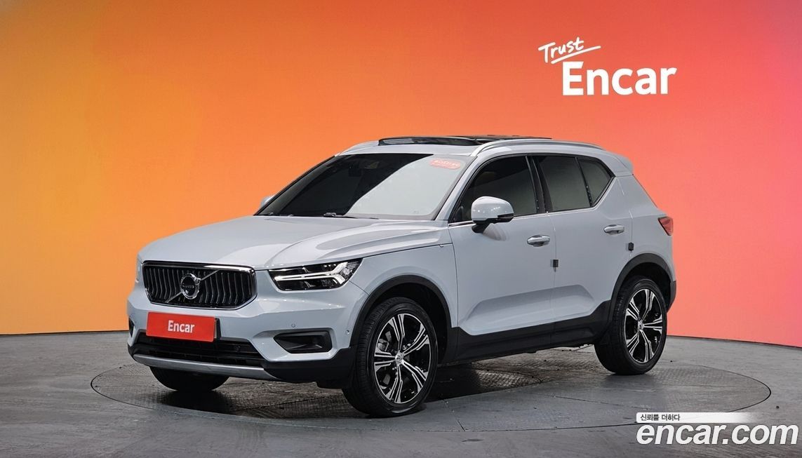 Volvo XC40 B4 Inscription, 2022