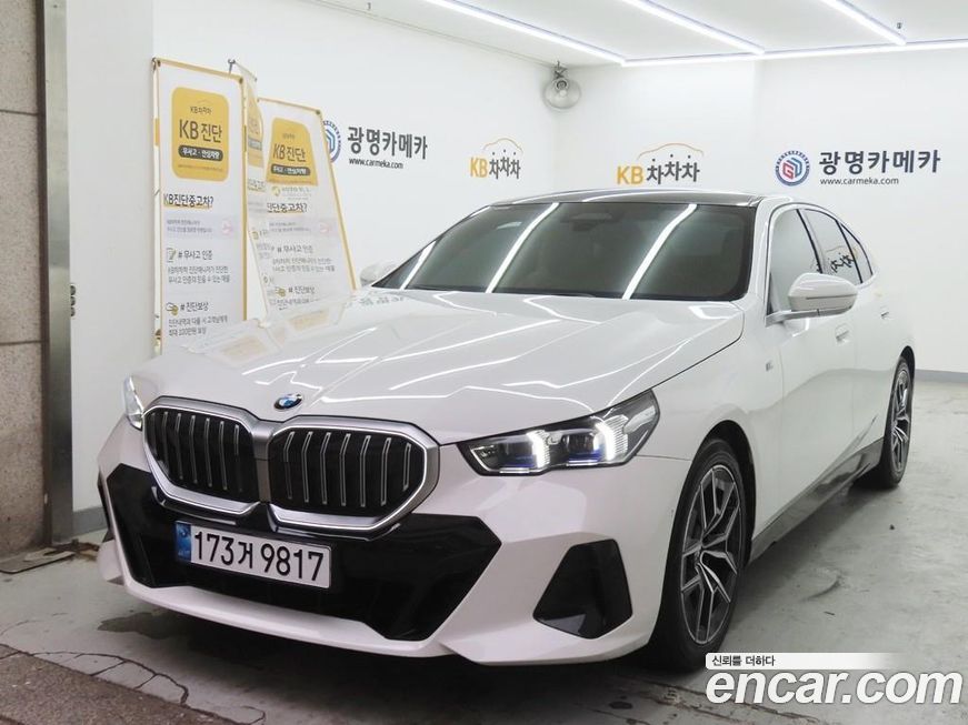 BMW 5-Series 523d M Sport, 2024