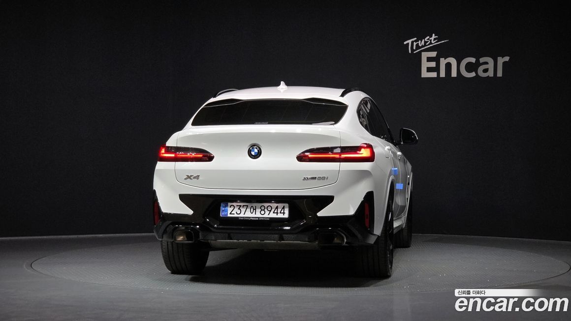 BMW X4 xDrive20i M Sports Pro, 2025