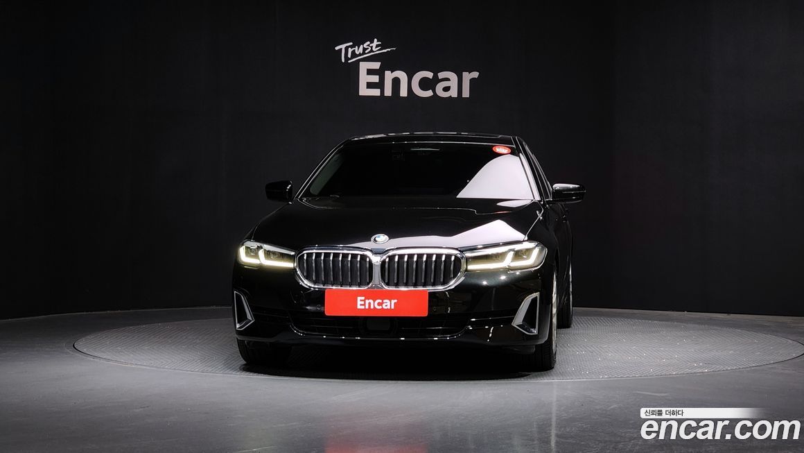 BMW 5-Series 523d xDrive Luxury, 2023