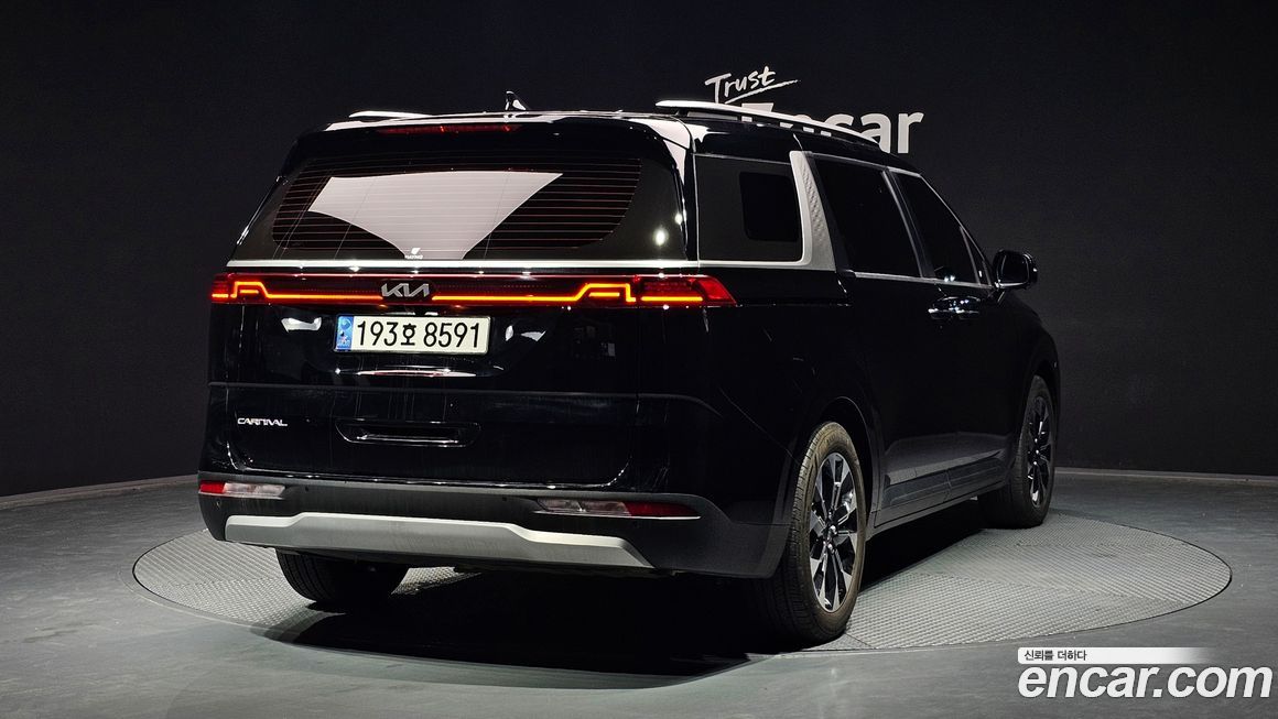 Kia Carnival 9-Seater Prestige, 2023