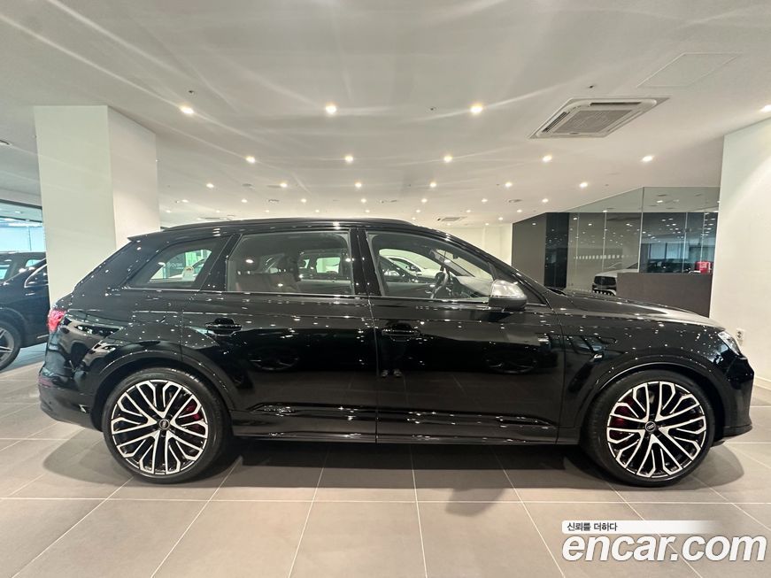 Audi SQ7 4.0 TFSI Quattro, 2026