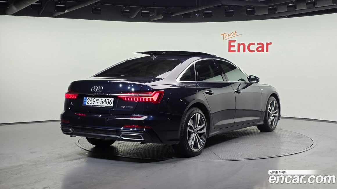 Audi A6 45 TFSI Premium, 2022