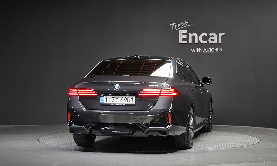 BMW 5-Series 520i M Sport, 2024