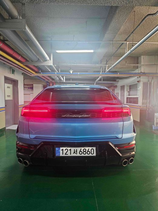Lamborghini Urus 4.0 V8 SE, 2025