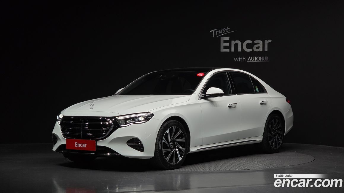 Mercedes-Benz E-Class E300 4MATIC Exclusive, 2025