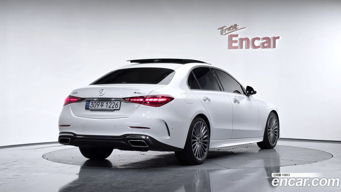 Mercedes-Benz C-Class C300 4MATIC AMG Line, 2024