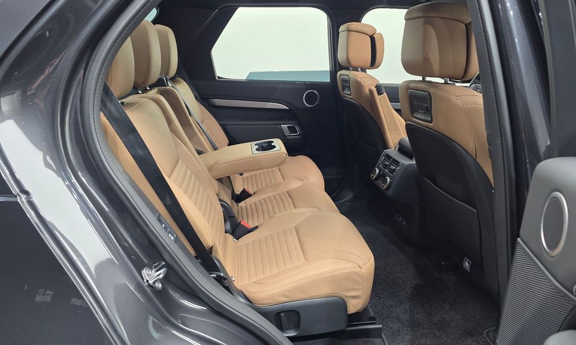 Land Rover Discovery P360 Dynamic HSE, 2024